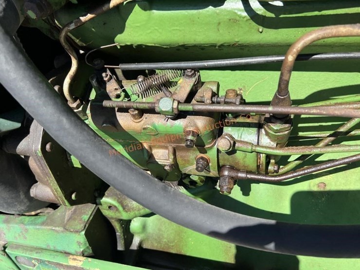 john-deere-2940-image-23
