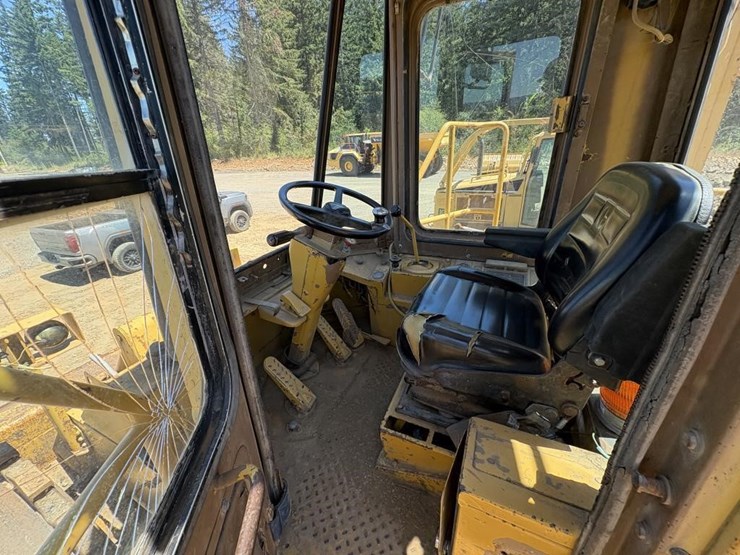 1986-caterpillar-825c-image-16