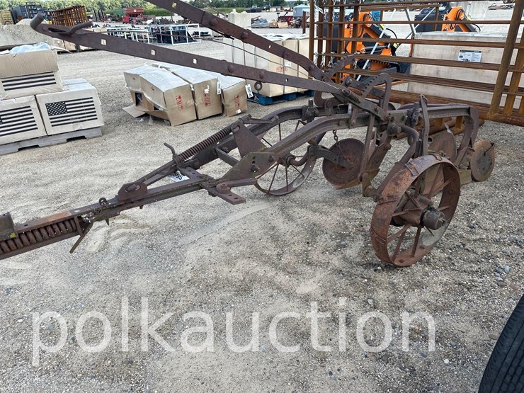 john-deere-44-image-3