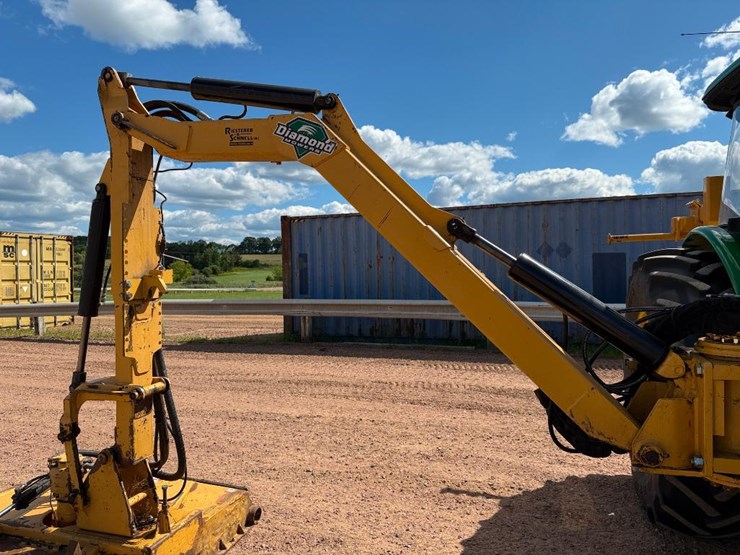 2017-john-deere-6120e-image-24