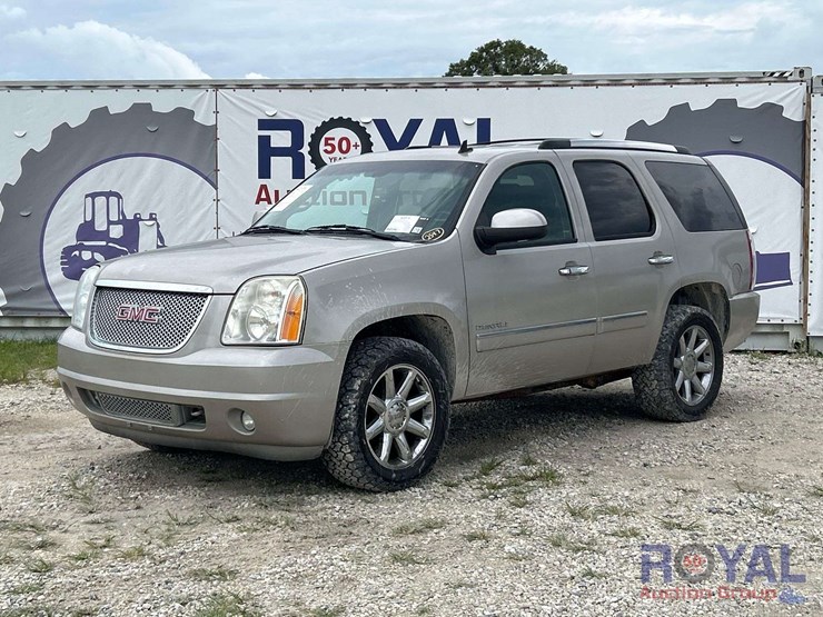 2013-gmc-yukon-image-1