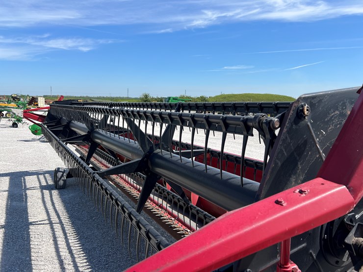 1997-case-ih-1020-image-2