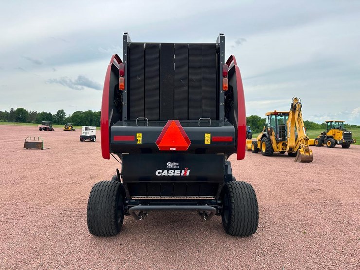 2019-case-ih-rb465-image-5