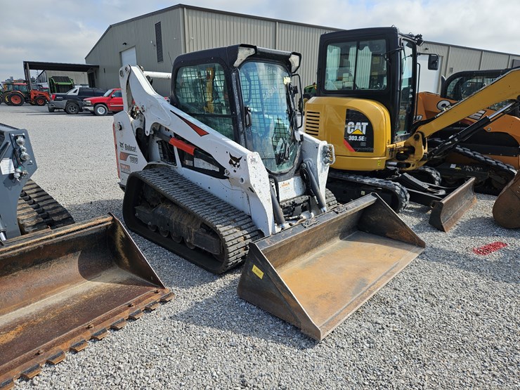 2020-bobcat-t590-image-25