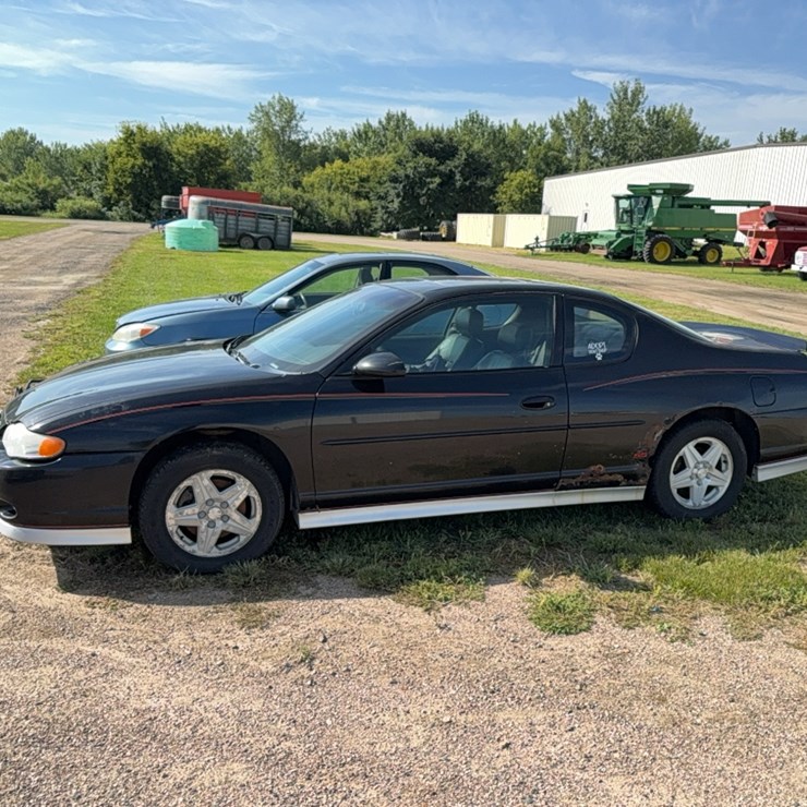 2002 Chevy Monte Carlo SS Car, Unsure on Miles Dash Wont Light Up, Needs Battery, Motor Smokes When It Starts, Impound Vehicle, **Title**