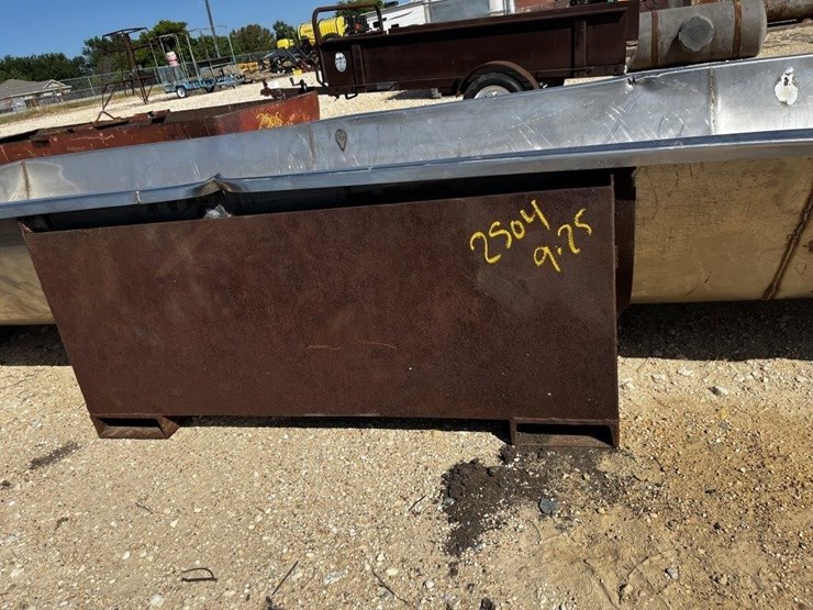 l3--stainless-steel-trough-image-3
