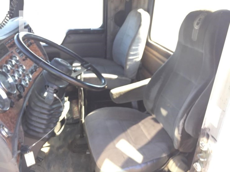 2002-kenworth-t800-image-7