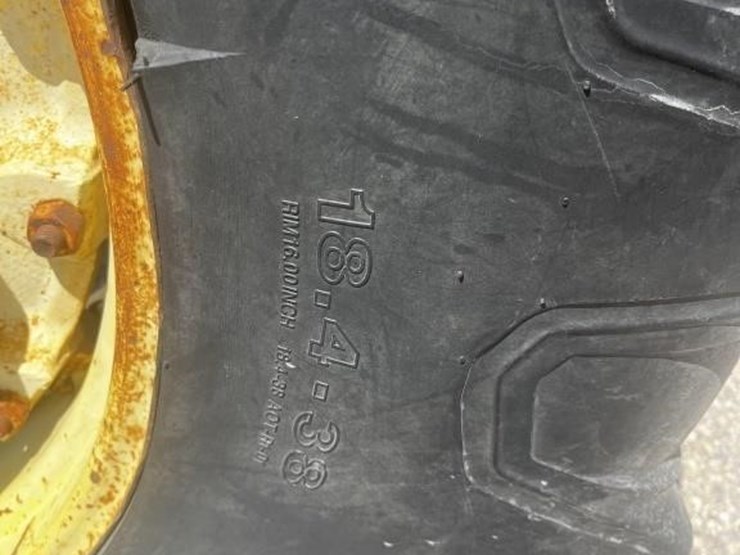 john-deere-4230-image-17