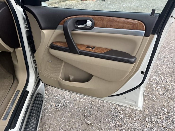 2009-buick-enclave-image-14