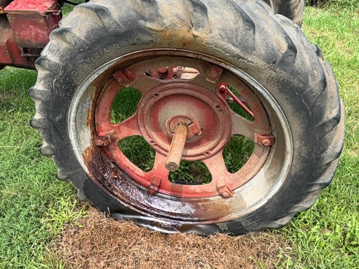 farmall-super-h-image-4