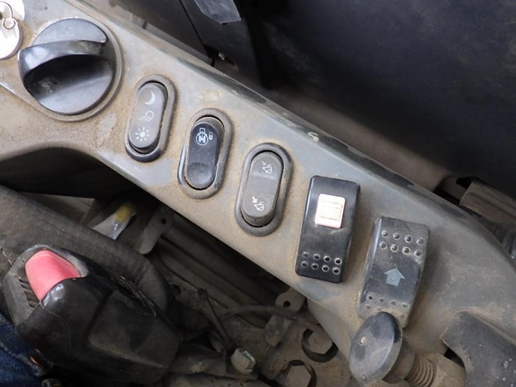 2016-komatsu-pc490-lc-11-image-33