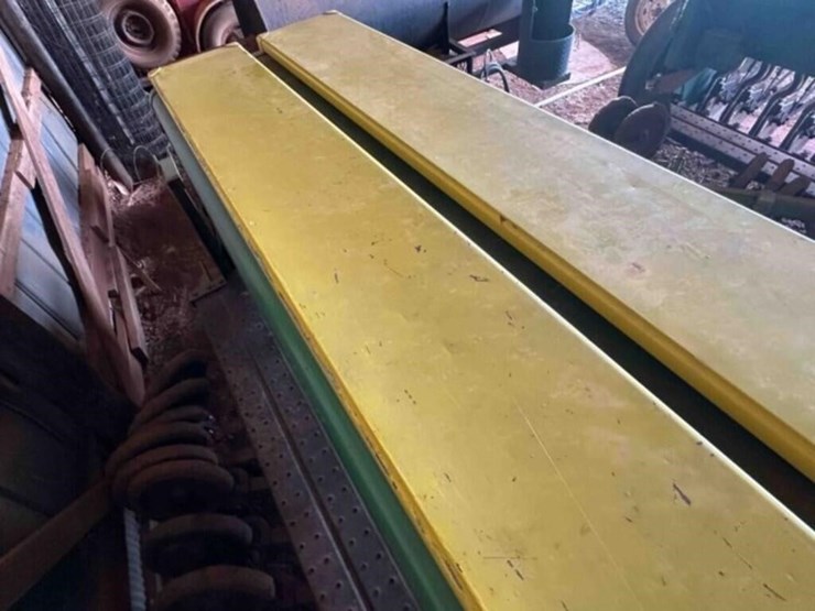 john-deere-8350-image-25