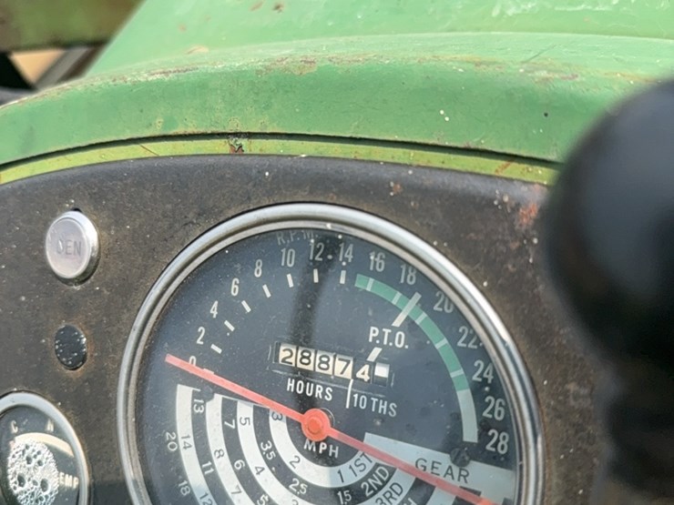 john-deere-2010-image-3