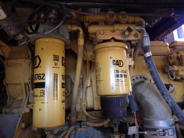 2011-caterpillar-770-image-19