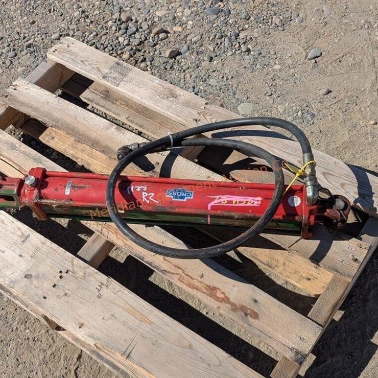 Cross MFG Hydraulic Cylinder