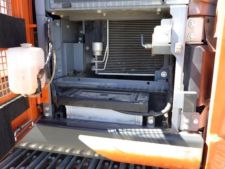 2020-hitachi-zx245us-lc-6n-image-42