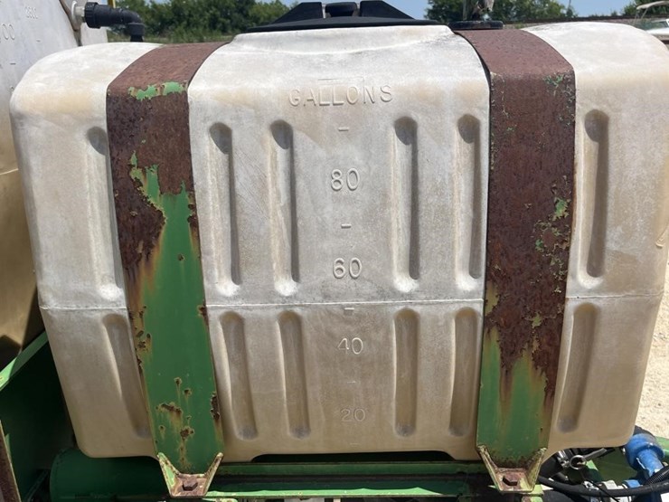 l2--1000-gallon-60'-great-plains-sprayer-image-24