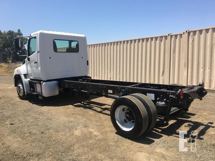 2018-hino-268a-image-4