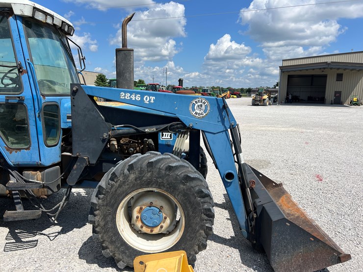 ford-7810-image-19