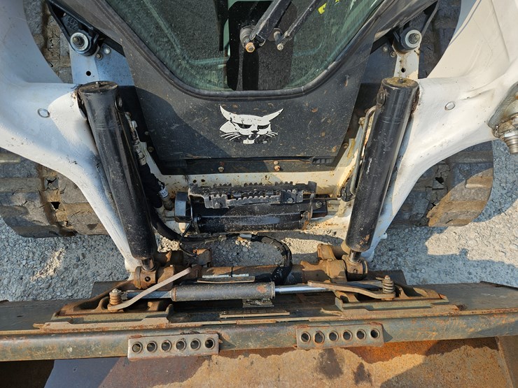 2020-bobcat-t66-image-5
