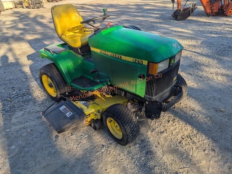 john-deere-425-image-2