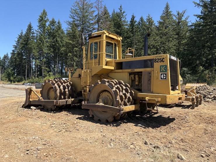 1986-caterpillar-825c-image-3