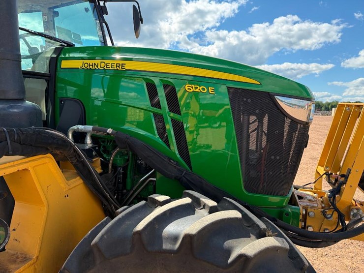 2017-john-deere-6120e-image-19