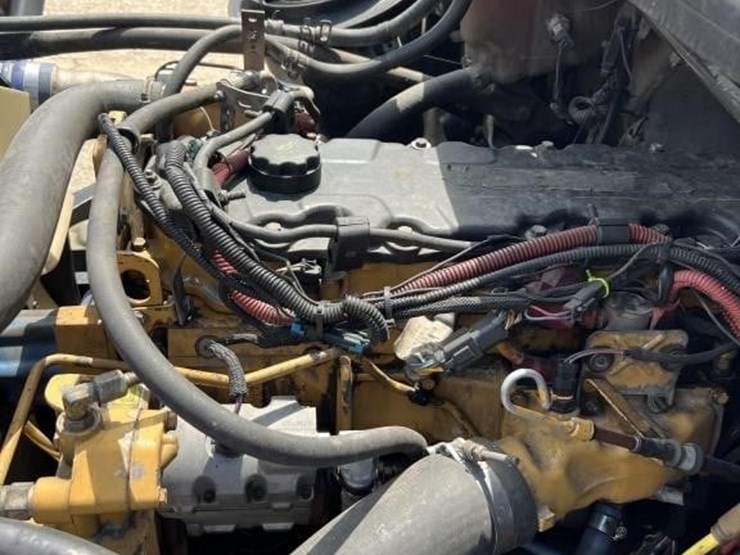caterpillar-c7-image-7