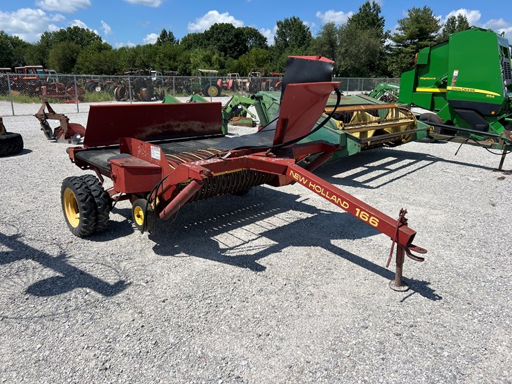 new-holland-166-image-1