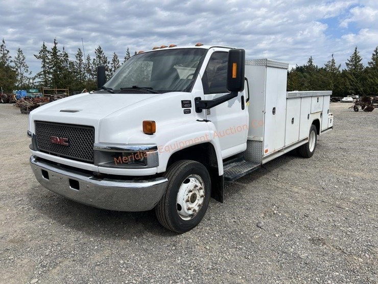 2004-gmc-topkick-c4500-image-1