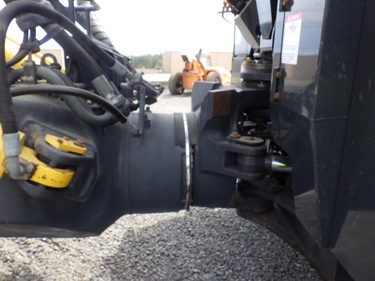 2016-komatsu-hm400-5-image-24