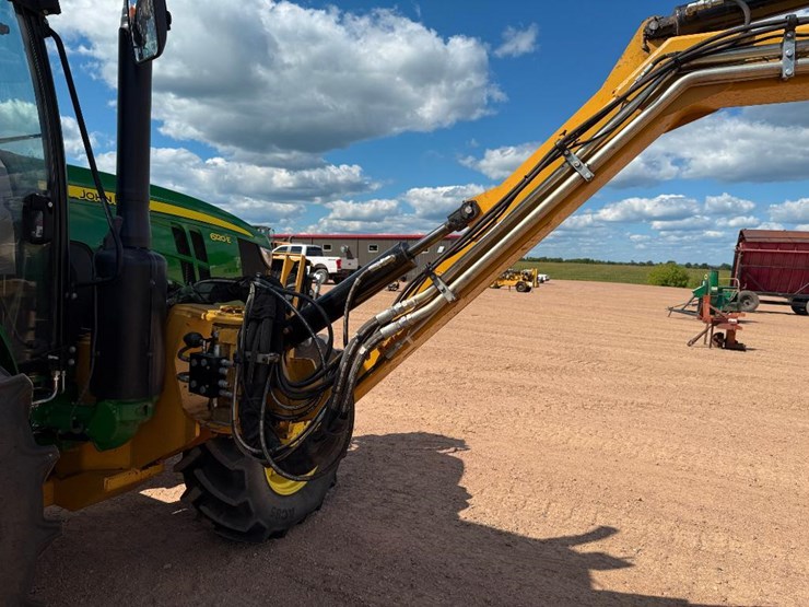 2017-john-deere-6120e-image-33