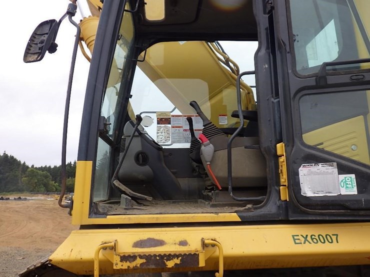 2016-komatsu-pc490-lc-11-image-27