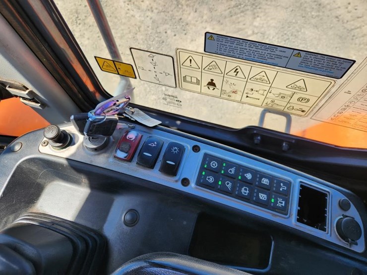 2019-doosan-dl280-5-image-22