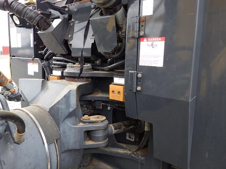 2016-komatsu-hm400-5-image-16