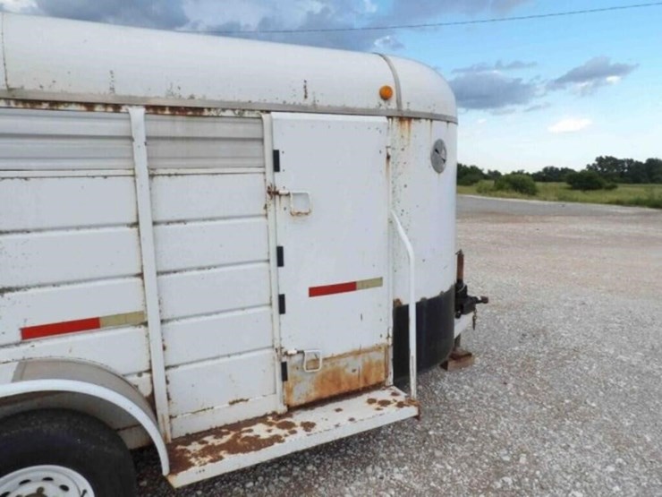 w-w-16'-livestock-trailer-image-8