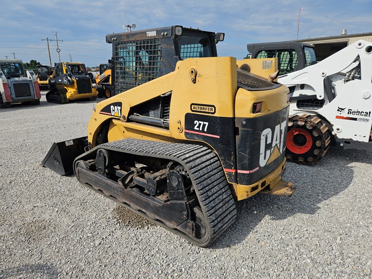 2004-caterpillar-277-image-16