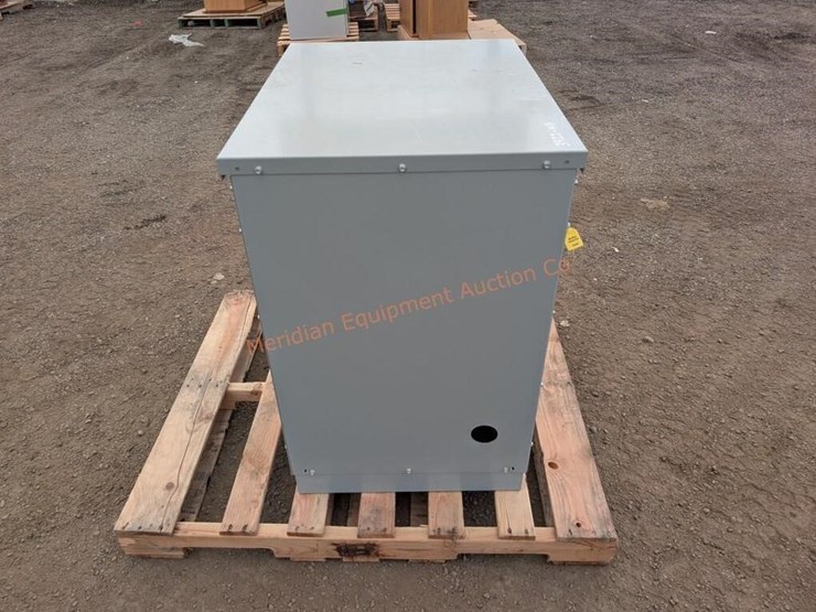 3-phase-transformer-120-208v-image-3