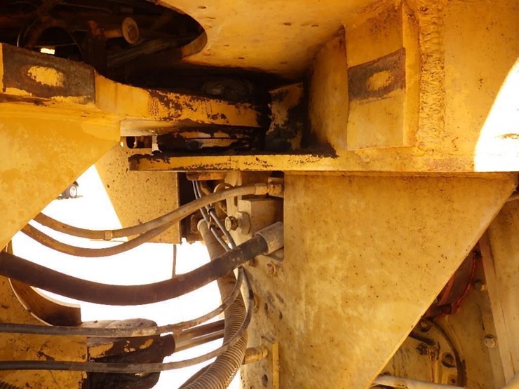 1986-caterpillar-825c-image-27