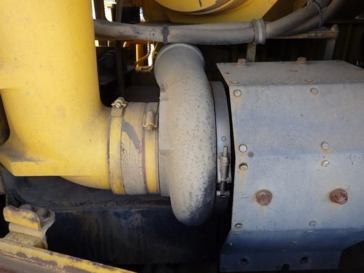 2004-komatsu-d275ax-5-image-47
