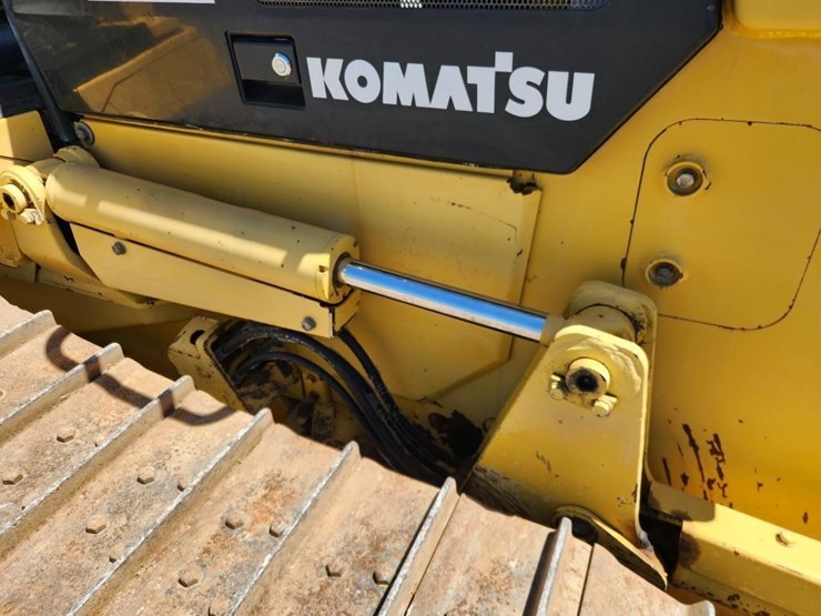2006-komatsu-d31ex-21-image-16