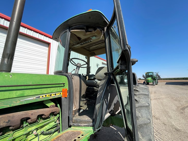 john-deere-3055-image-46