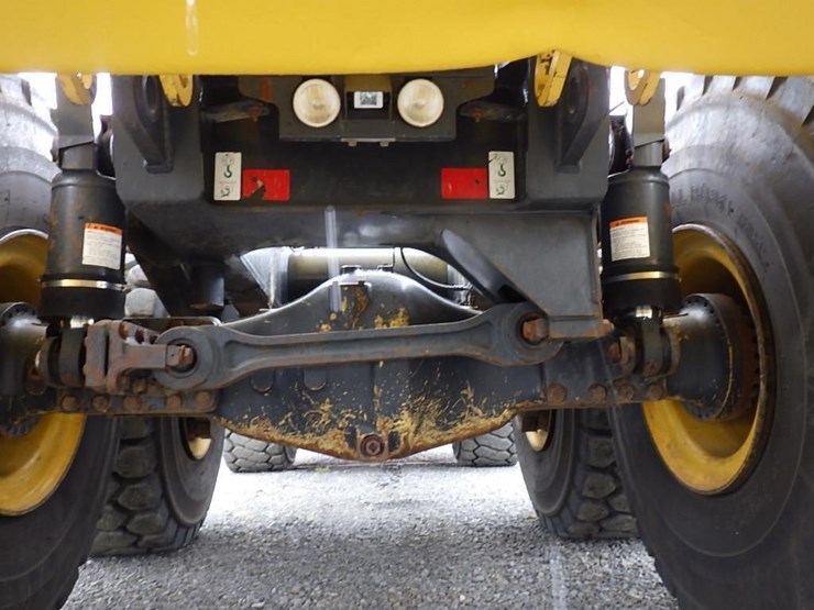 2016-komatsu-hm400-5-image-54