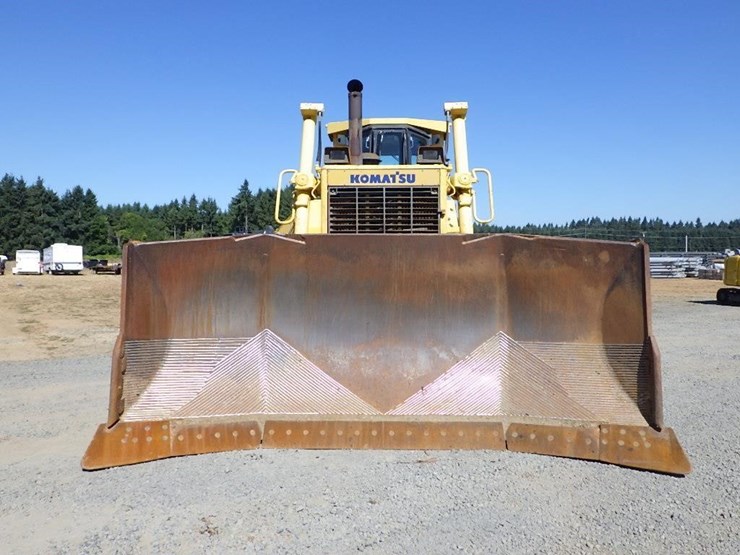 2004-komatsu-d275ax-5-image-2