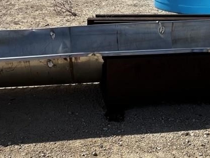 l3--stainless-steel-trough-image-6