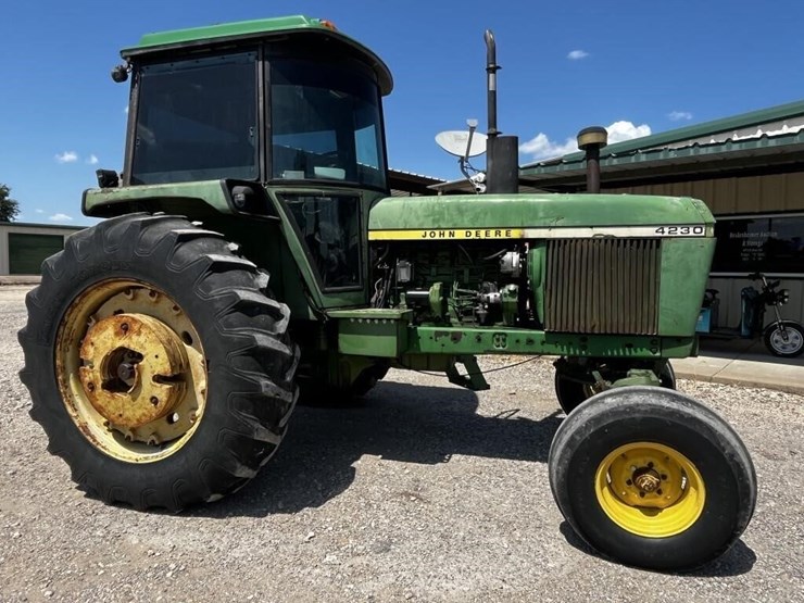 john-deere-4230-image-1