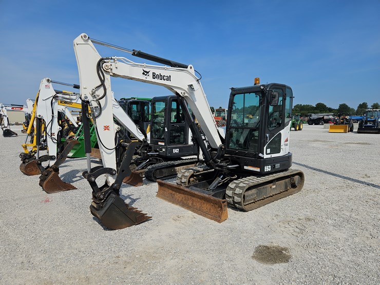2016-bobcat-e63-image-1