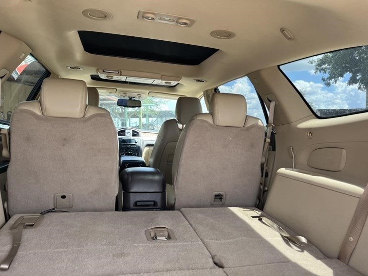 2009-buick-enclave-image-22