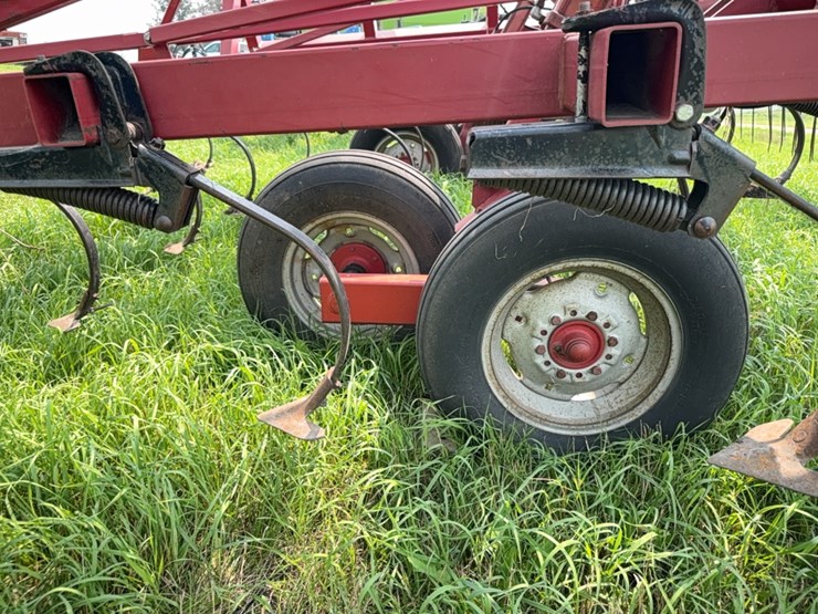 case-ih-4800-image-3