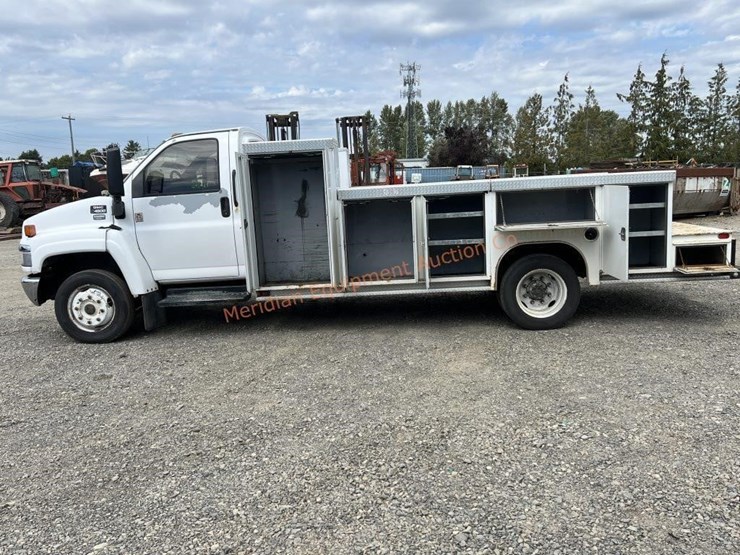 2004-gmc-topkick-c4500-image-25